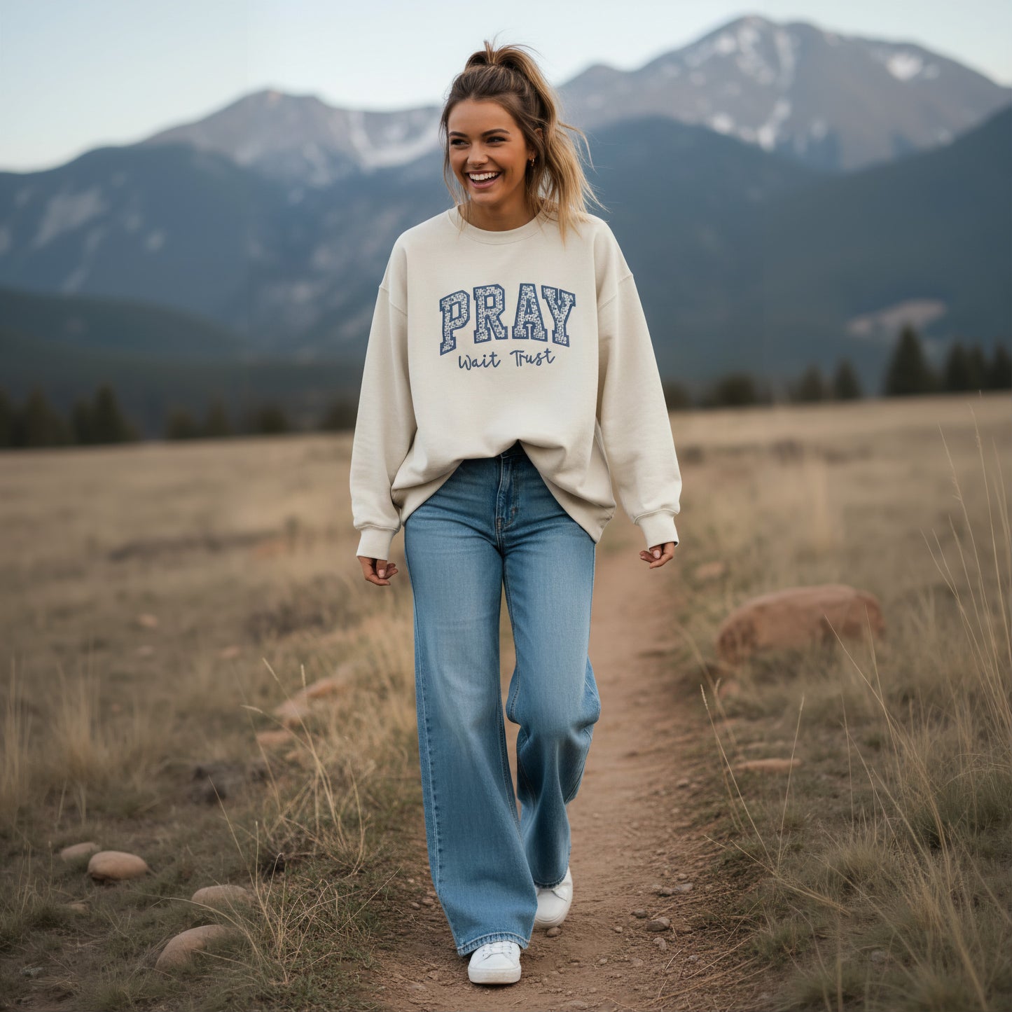 PRAY “Wait Trust” Appliquéd Crewneck Sweatshirt - Cream